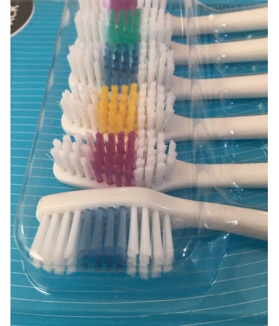 Escovas de Dentes MÉDIA 6un